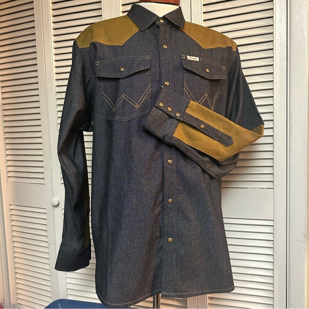 NWTs  WRANGLER/FILSON  The Adventure Shirt